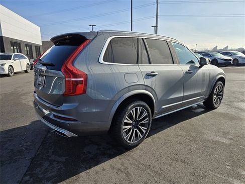 Used 2020 Volvo XC90 T8 Momentum image 6