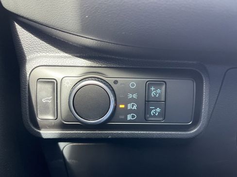 Used 2025 Ford Explorer Active image 23