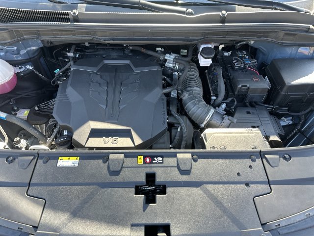 Used 2025 Kia Carnival SX w/ SX Dark Edition Package FWD image 26