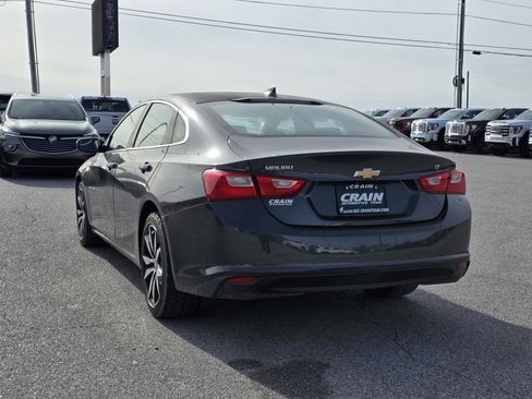 Used 2017 Chevrolet Malibu LT w/ Leather Package image 5
