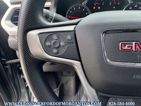 Used 2022 GMC Acadia SLE w/ Driver Convenience Package image 23