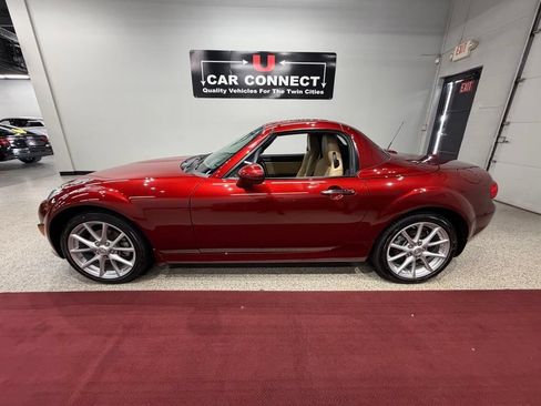 Used 2010 MAZDA MX-5 Miata Grand Touring w/ Premium Pkg RWD image 67