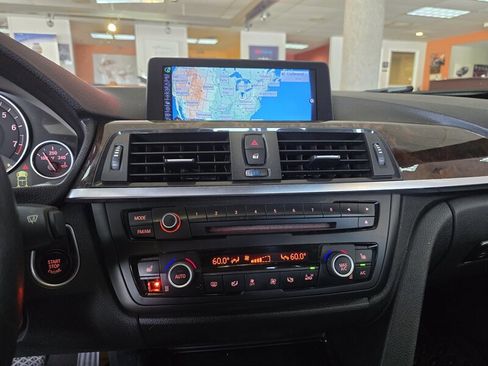 Used 2014 BMW 428i xDrive Convertible image 20