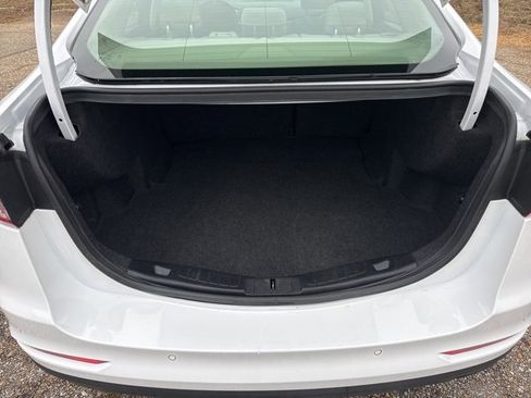 Used 2020 Ford Fusion SE image 10