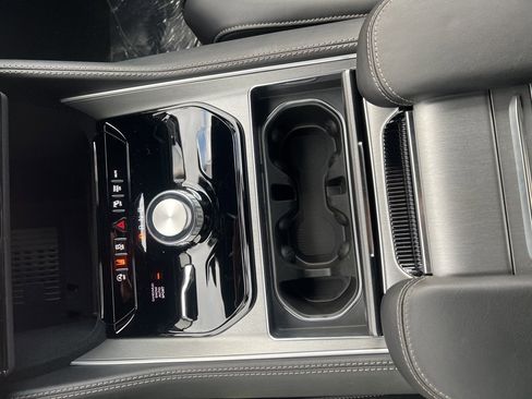 New 2026 Jeep Grand Wagoneer Limited image 36