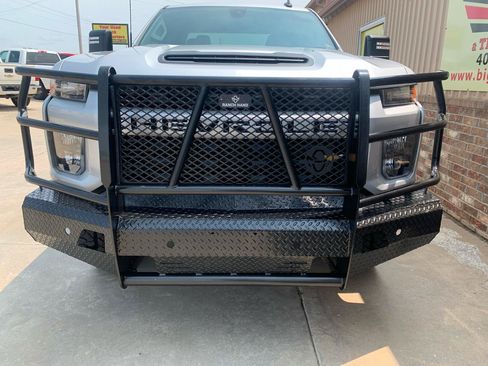 Used 2022 Chevrolet Silverado 2500 Custom w/ Custom Value Package AWD/4WD image 7