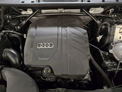 Used 2023 Audi Q5 2.0T Premium w/ Convenience Package AWD/4WD image 12