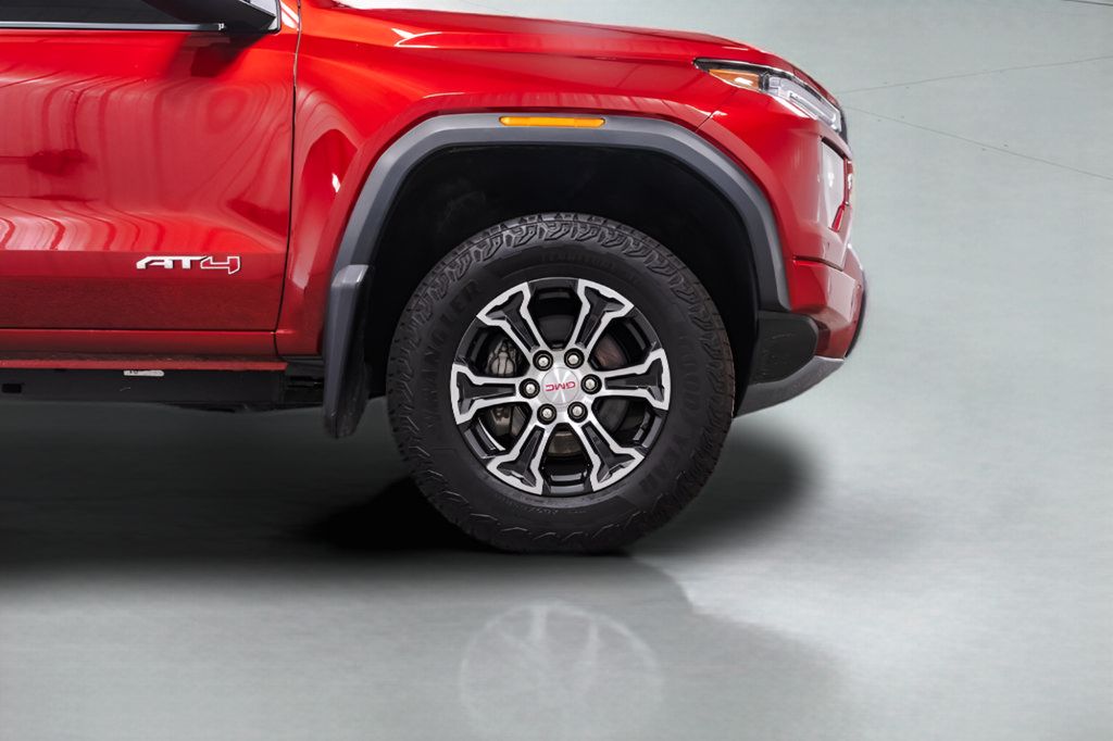 Used 2025 GMC Canyon AT4 w/ Technology Plus Package AWD/4WD image 7