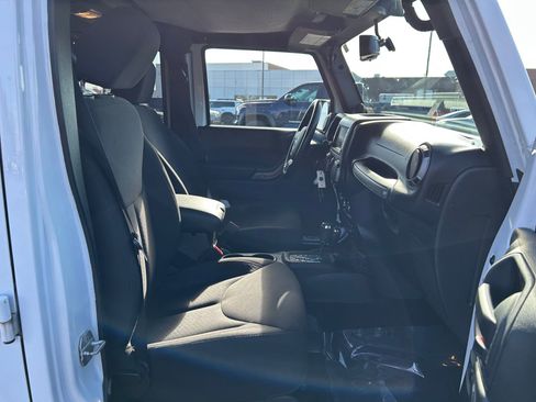 Used 2014 Jeep Wrangler Unlimited Sport w/ Quick Order Package 24S image 27