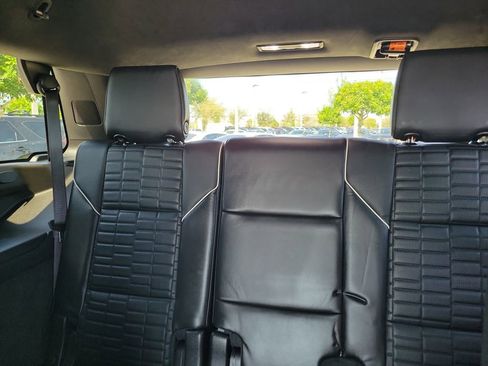 Used 2021 Cadillac Escalade Sport Platinum w/ Heavy-Duty Trailer Package image 18