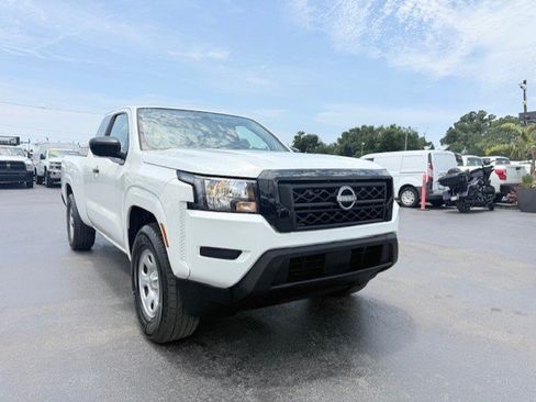 Used 2024 Nissan Frontier S w/ Technology Package RWD image 4