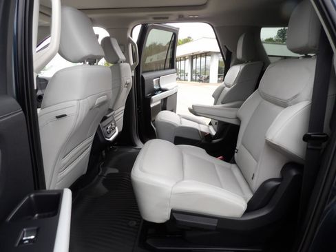 Used 2025 Ford Expedition Max Platinum AWD/4WD image 11