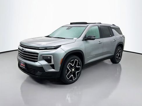 New 2026 Chevrolet Traverse High Country w/ LPO, Floor Liner Package image 4