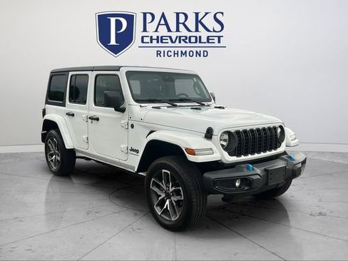 Used 2024 Jeep Wrangler Unlimited w/ Convenience Group AWD/4WD image 1