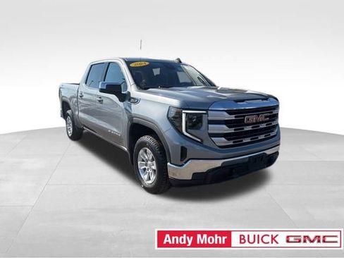 Used 2024 GMC Sierra 1500 SLE image 3