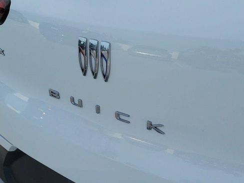 Used 2024 Buick Encore GX Preferred FWD image 7