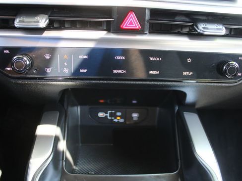 Used 2026 Kia Sorento LX FWD image 38