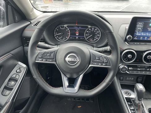 Used 2025 Nissan Sentra SR w/ Midnight Edition image 26