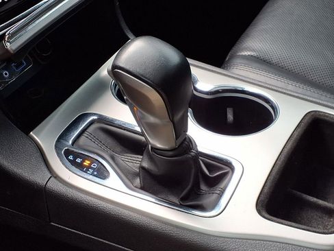 Used 2019 Jeep Grand Cherokee Limited w/ Luxury Group II image 15