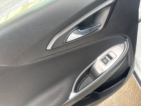 Used 2024 Chevrolet Malibu LT image 22