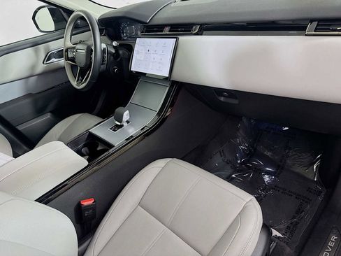 Used 2025 Land Rover Range Rover Velar S image 29
