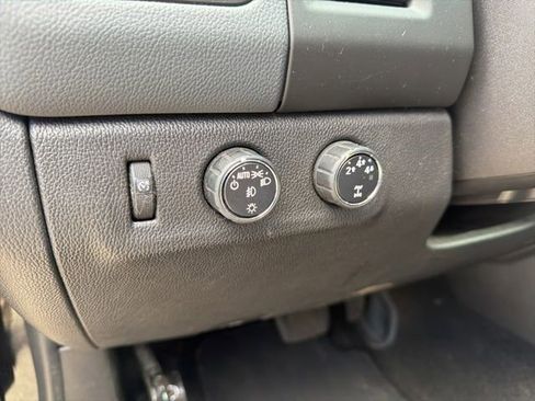 Used 2015 Chevrolet Colorado Z71 AWD/4WD image 15