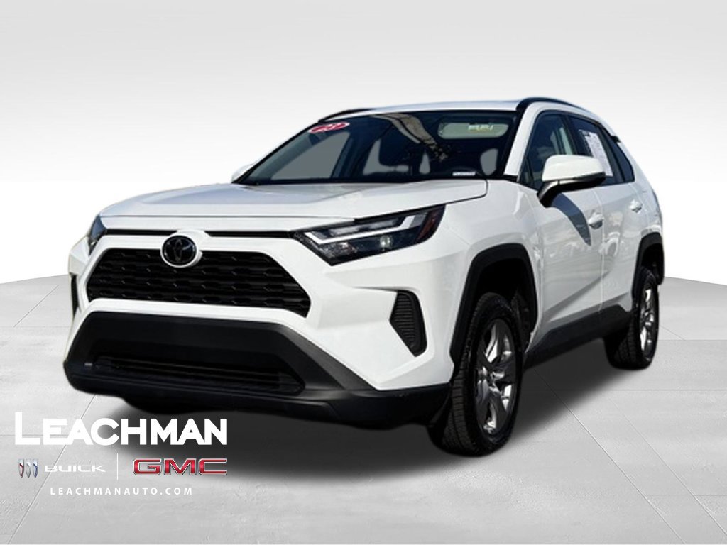 Used 2023 Toyota RAV4 XLE FWD image 9