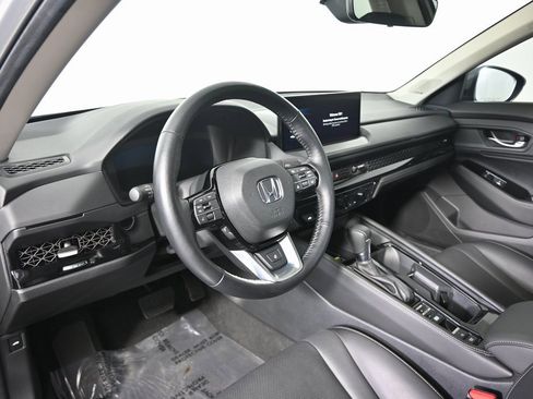 Used 2025 Honda Accord Touring image 23