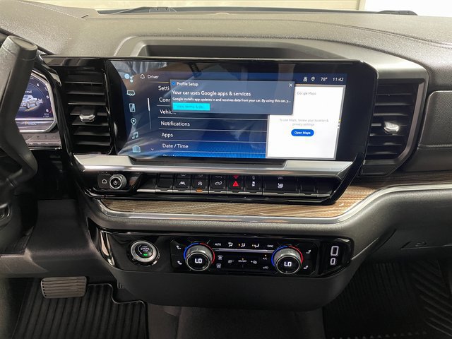Used 2024 Chevrolet Silverado 1500 LT AWD/4WD image 16