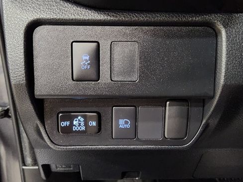 Used 2021 Toyota Tacoma SR w/ SR Convenience Package RWD image 41
