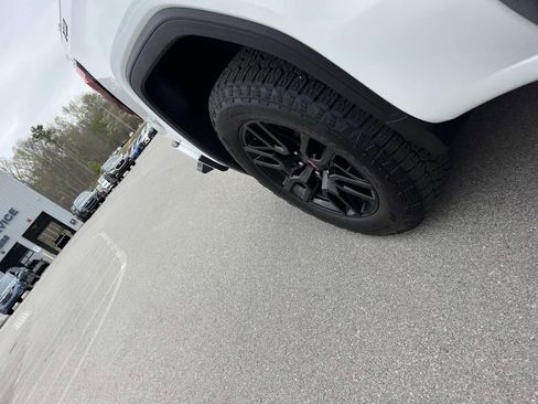 Used 2024 GMC Sierra 1500 Elevation AWD/4WD image 24