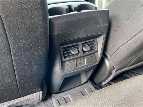 Certified 2025 Chevrolet Colorado LT image 32