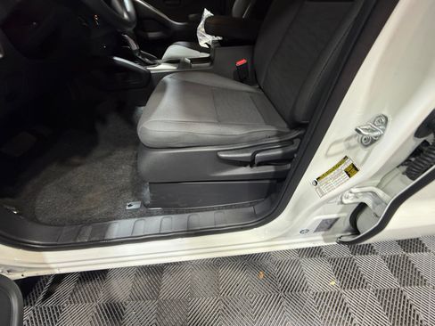 New 2026 Nissan Frontier S image 14