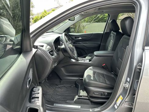 Certified 2024 Chevrolet Equinox Premier FWD image 2