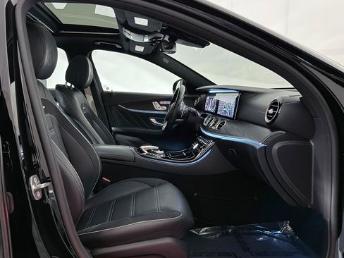 Used 2018 Mercedes-Benz E 63 AMG S image 28
