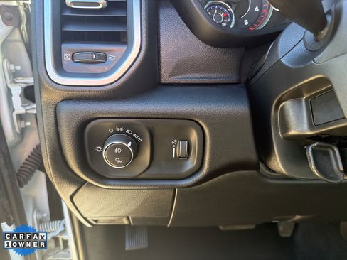 Used 2024 RAM 3500 Big Horn image 14