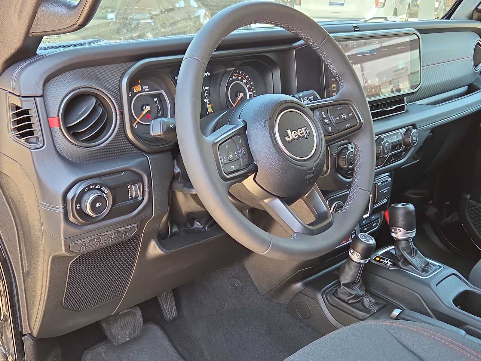 Used 2026 Jeep Wrangler Unlimited Rubicon AWD/4WD image 10