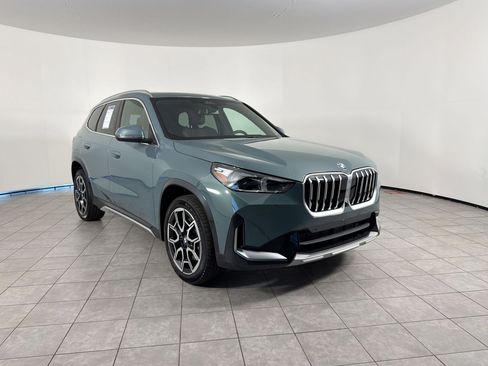 Certified 2025 BMW X1 xDrive28i AWD/4WD image 7
