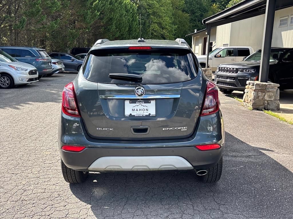 Used 2018 Buick Encore Premium AWD/4WD image 6