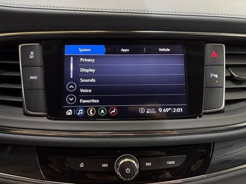 Used 2021 Buick Enclave Essence w/ Sun And Navigation Package AWD/4WD image 62