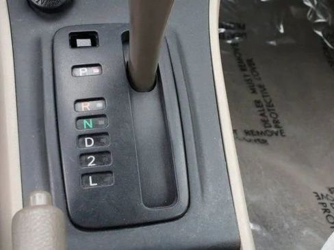 Used 2006 Toyota Corolla LE image 16