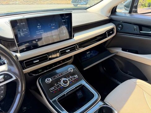 Certified 2023 Lincoln Nautilus Reserve w/ Luxury Package AWD/4WD image 21