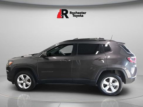 Used 2019 Jeep Compass Latitude w/ Popular Equipment Group AWD/4WD image 6