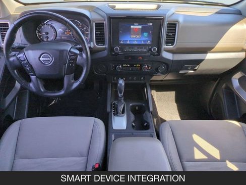Used 2022 Nissan Frontier SV RWD image 13