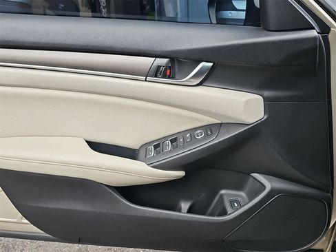 Used 2020 Honda Accord LX image 27