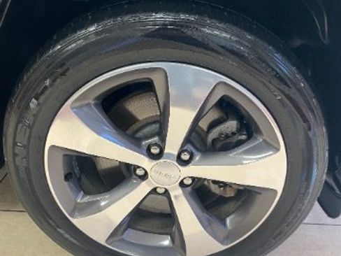 Used 2020 Jeep Cherokee Limited FWD image 27