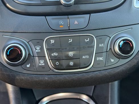 Used 2023 Chevrolet Malibu LT image 29