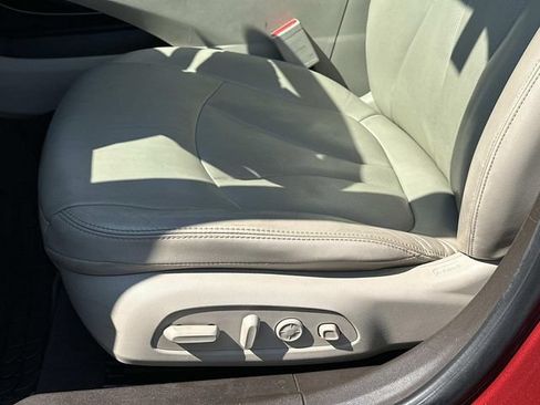 Used 2017 Buick LaCrosse Premium w/ Driver Confidence Package #2 AWD/4WD image 17