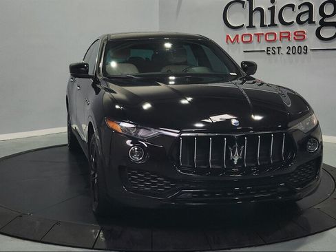 Used 2019 Maserati Levante AWD/4WD image 3