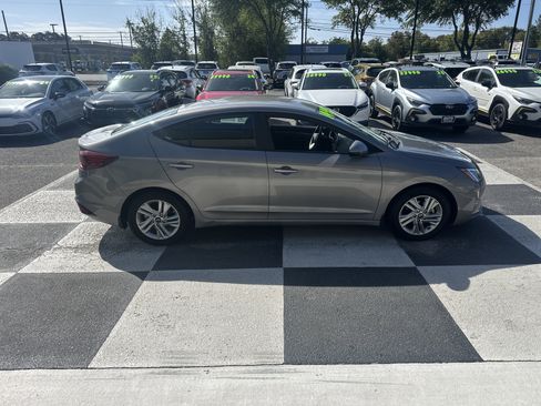 Used 2020 Hyundai Elantra SEL w/ Cargo Package (C1) image 3